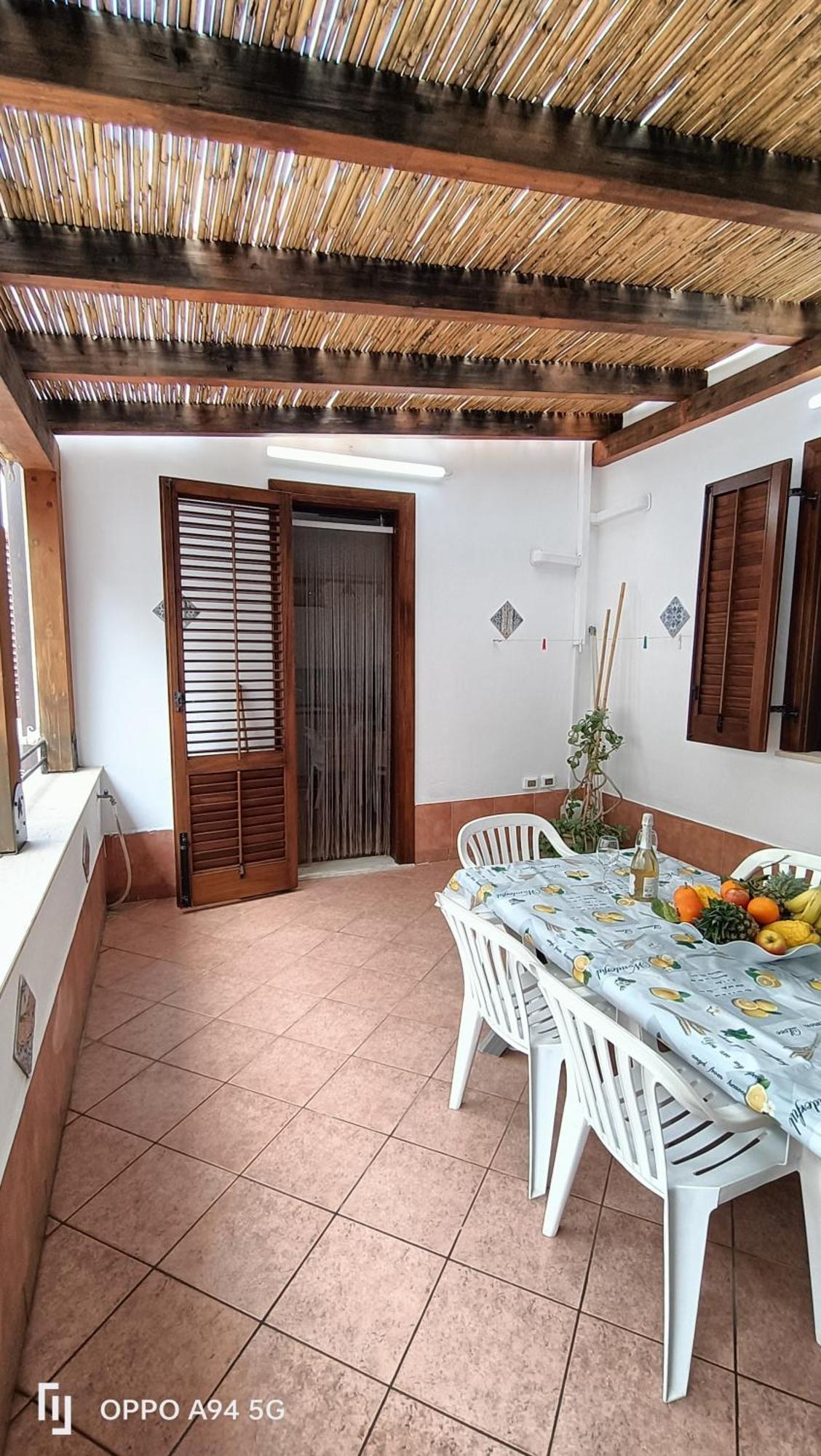 Casa Vita In Centro Balestrate Luaran gambar