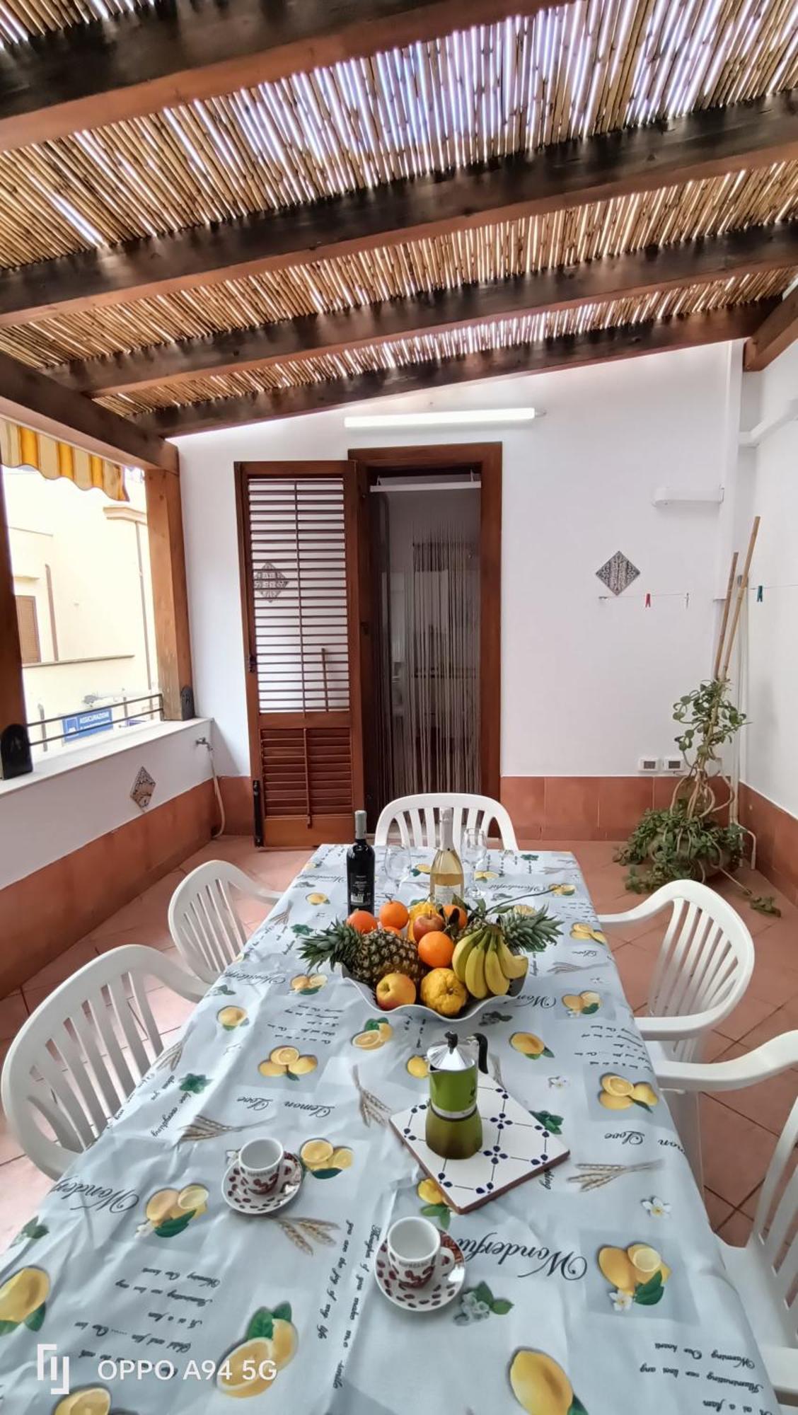 Casa Vita In Centro Balestrate Luaran gambar